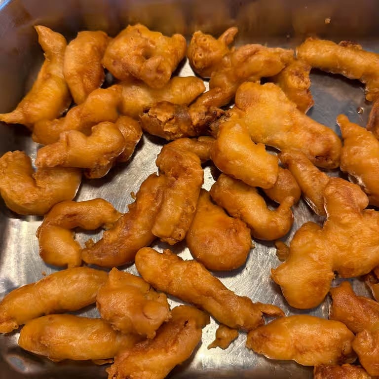 Delicious Egg Rolls: A Chinese Cuisine Favorite